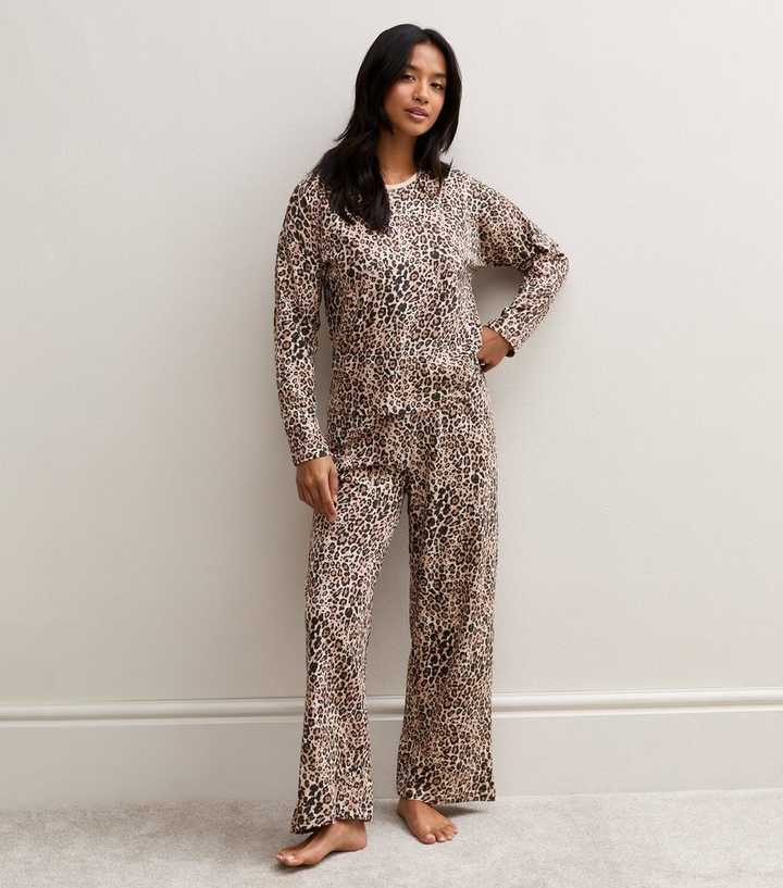 Petite Brown Cotton Leopard Print Long Sleeve Pyjama Set