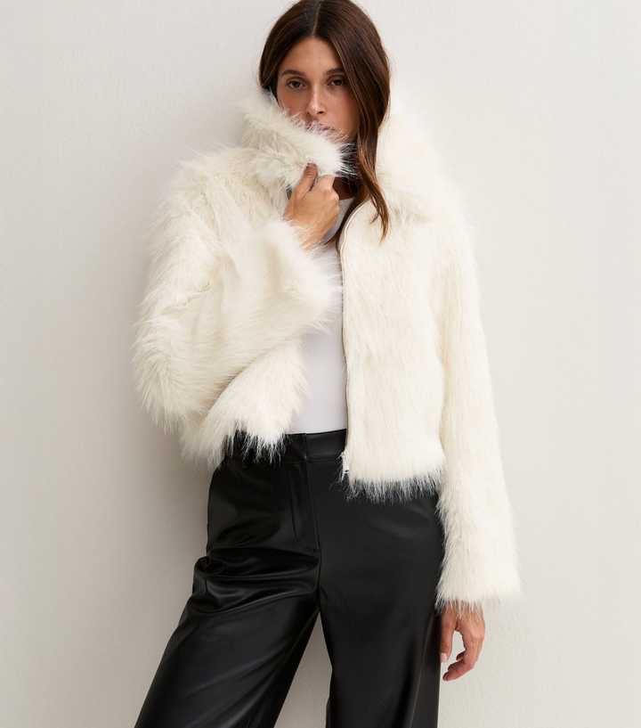 Cream Faux Fur Zipped Cropped Coat