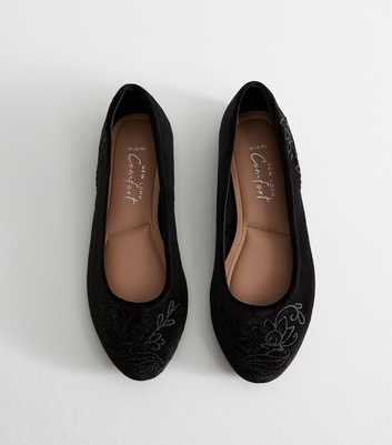 Wide Fit Black Velvet Floral Embroidered Ballet Flats