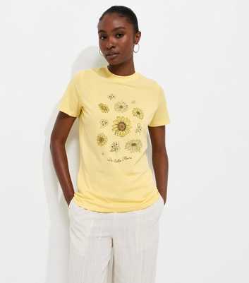 Light Yellow Cotton Daisy Sunflower Relaxed T-Shirt