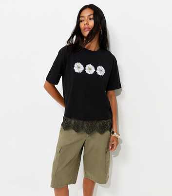 Black Cotton Boxy Daisy Print Lace Hem T-Shirt