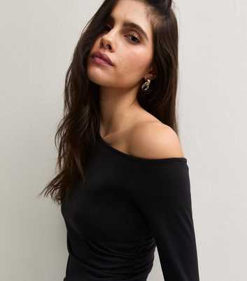 Black Ruched Off the Shoulder Long Sleeve Top