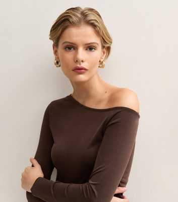 Dark Brown Ruched Off The Shoulder Long Sleeve Top
