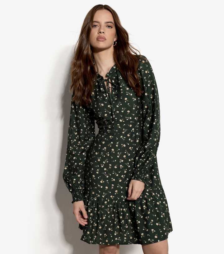Apricot Green Daisy Print Long Sleeve Dress