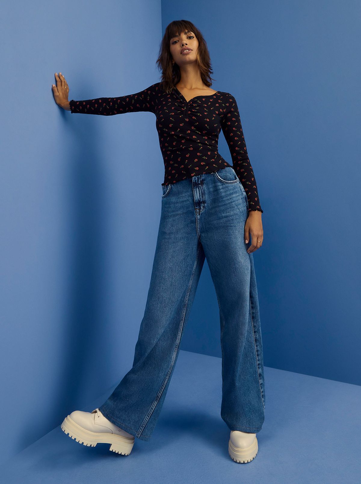 New Look - Jeans and a nice top that's appropriate for both desk and dinner  🕊️