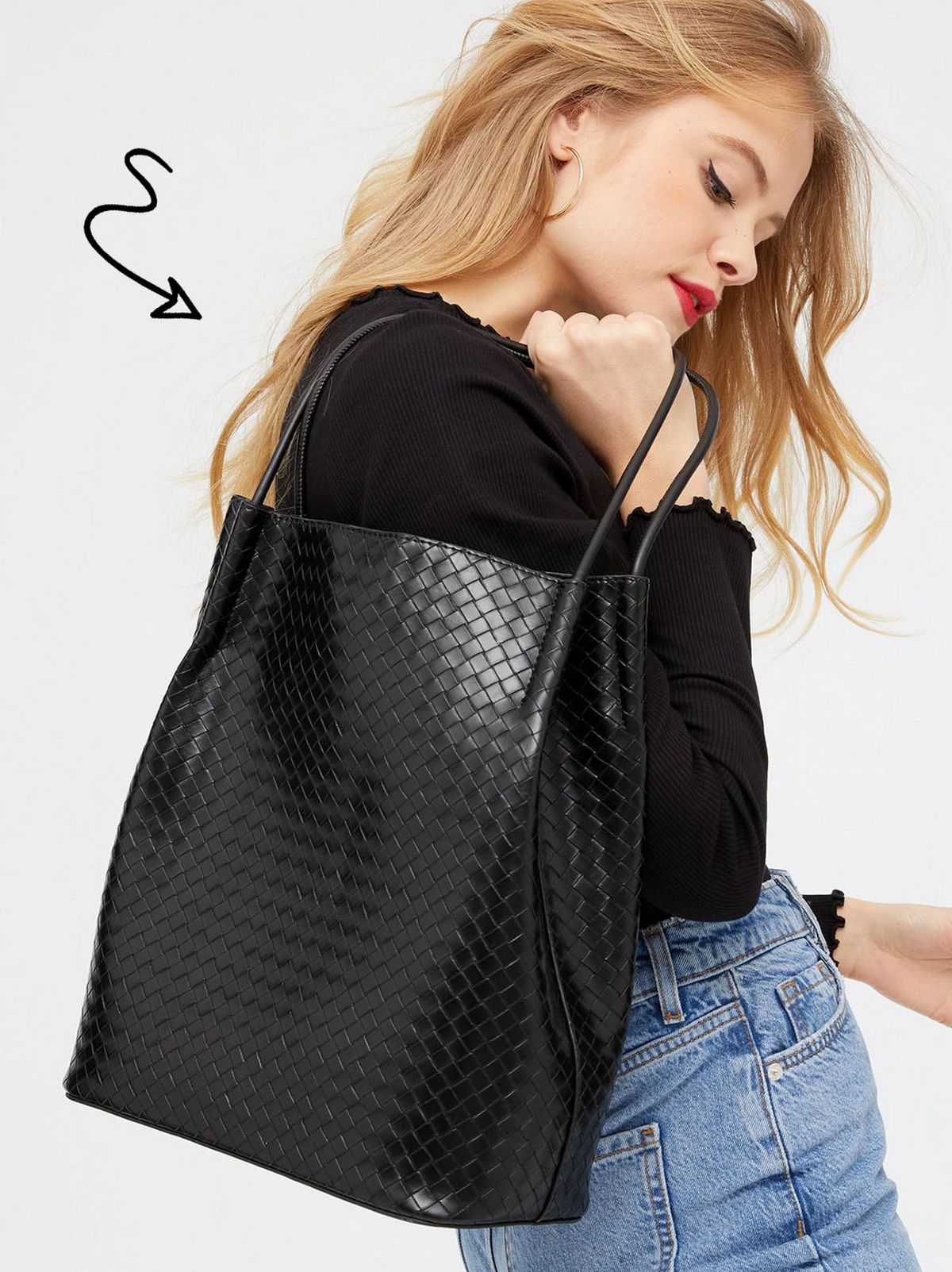 black leather-look woven tote bag